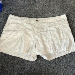 Lightly worn size 17 white unionbay jean shorts